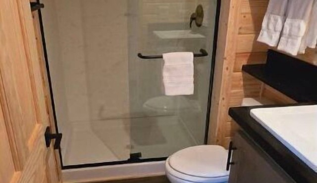 Tiny Home King Room #10B