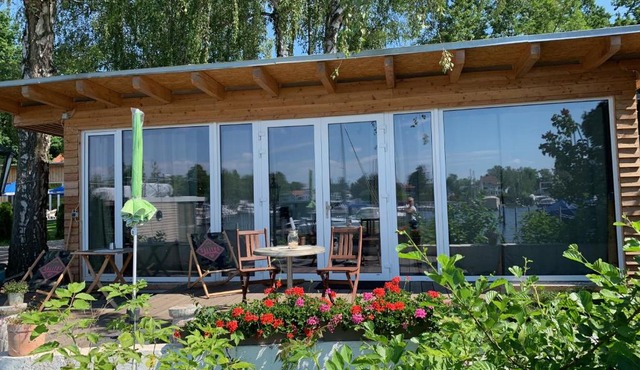 Tiny House oder Ferienwohnung auf der Sunset Marina in Berlin