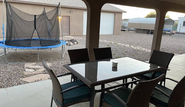 Topock Getaway - Kid/Pet Friendly!
