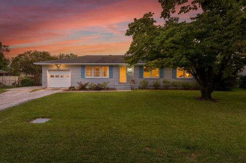 Tranquil Coastal Escape Hot tub & Garage Gym in Windemere