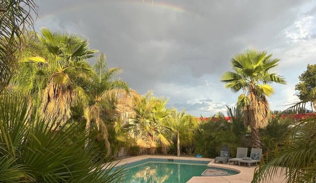 Tropical Mountain Valley Casita
