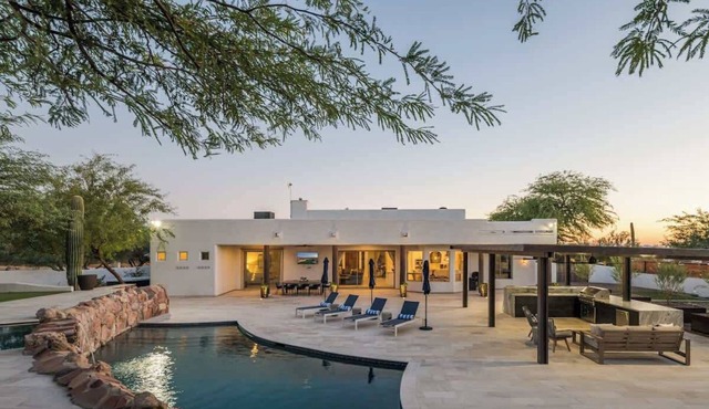 True Entertainers Paradise in North Scottsdale