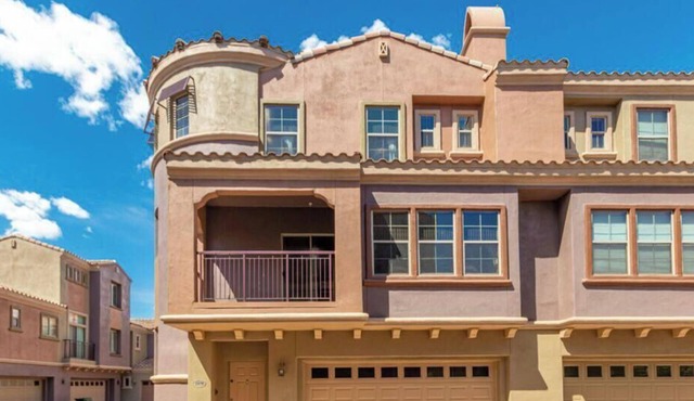 TUSCAN STLYE VILLA IN BEAUTIFUL DESERT RIDGE NORTH PHOENIX
