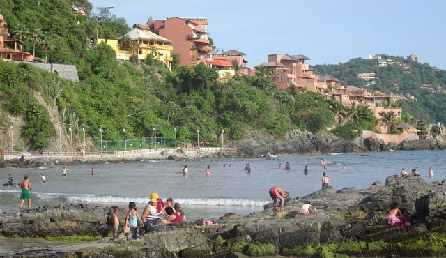 Two Bedroom Apartment Playa Madera, Zihuatanejo, Mexico