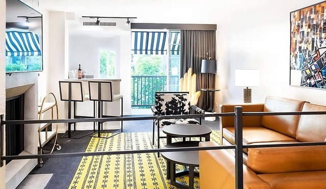Two Spacious Stays, Rooftop Lounge & Pool, Steps to Sunset Strip Hotspots