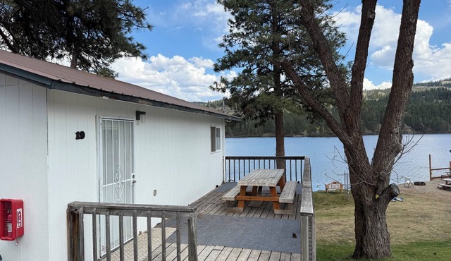 Two-Story Lakefront Cabin - 3 Bedrooms - Sleeps 6+ at Tiffanys Resort