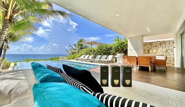 Ultimate Oceanfront Villa w/Maid Daily