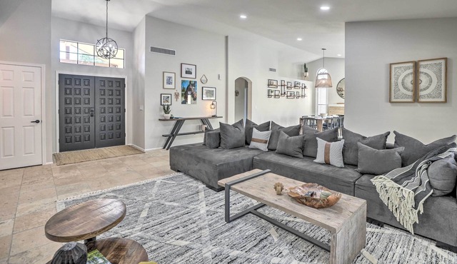Upscale Home w/ Pool < 5 Mi to TPC Scottsdale!