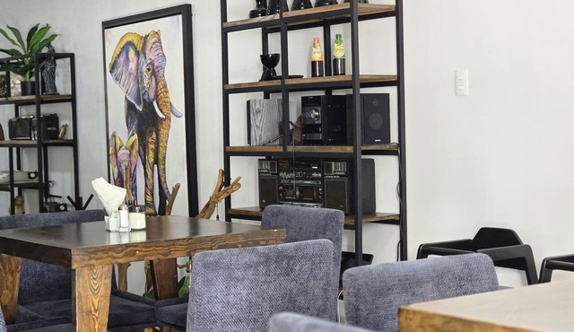 Venator House Boutique