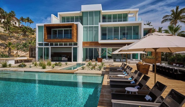 Verified ✓ Luxury 11 BR Mansion Exclusive Beach Private Chef, Maid & Butler
