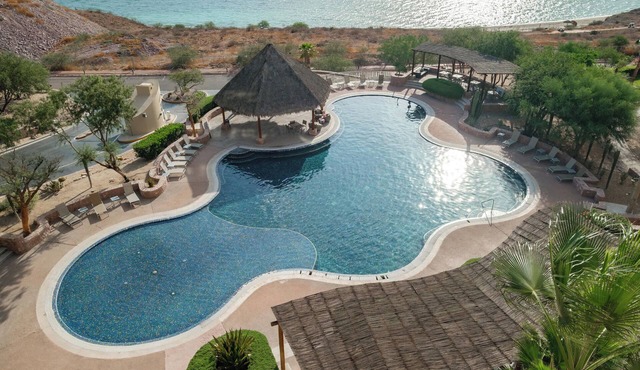 Villa 3BR Ocean View & Jacuzzi at Vistamar