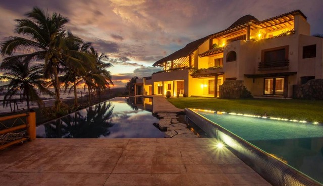 Villa Don Luis Troncones