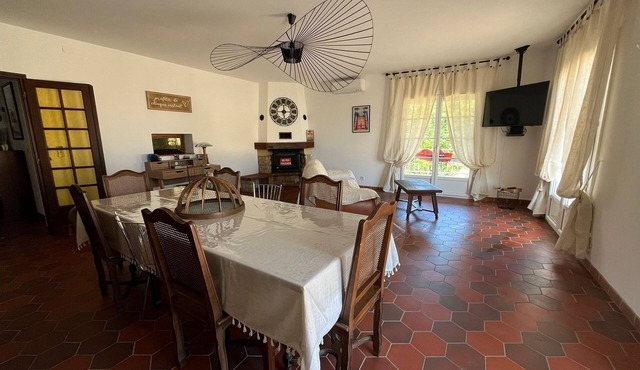 Villa 5 kms from Ile-Rousse beaches