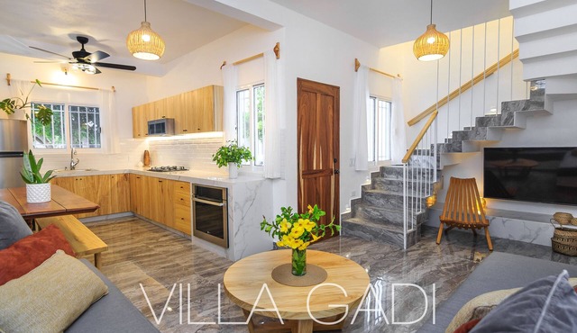 VILLA GADI - Roof Garden - Pizza Oven - Tiny Pool