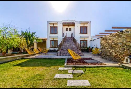 Villa Isabela 10 Sleeps - Pool - Huge garden