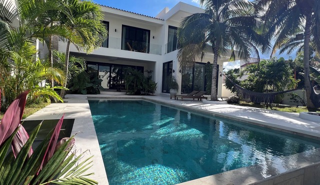 Villa Marina New Luxurious Waterfront villa