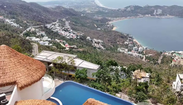 VILLA MAUI, CAPACIDAD 20 PERSONAS, EXCLUSIVO!