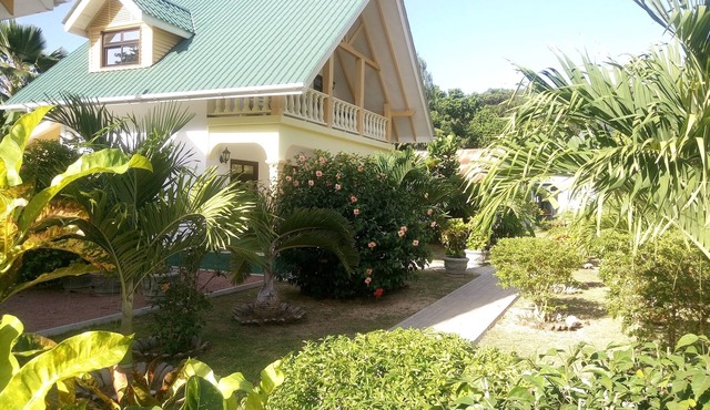 VILLA PAYANKE (Chalets Anse Reunion) - 2 to 4 people - close to the beach in La Digue
