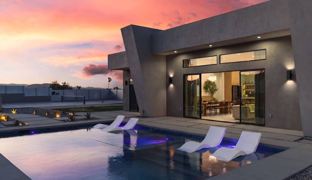 Villa Solara - Pool Pickleball Sauna Stargazing dome in Joshua Tree