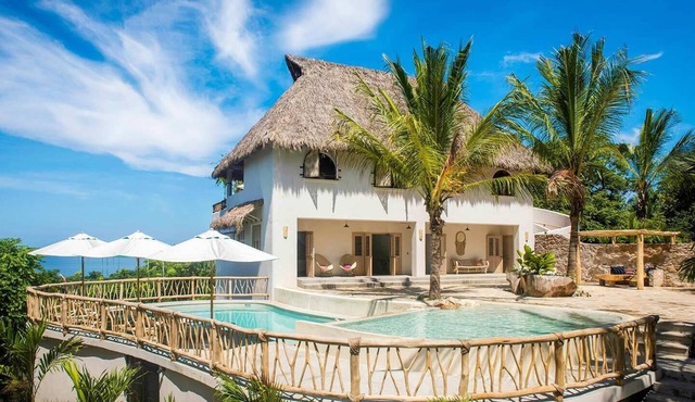 Villa Valentin - Private Tropical Paradise