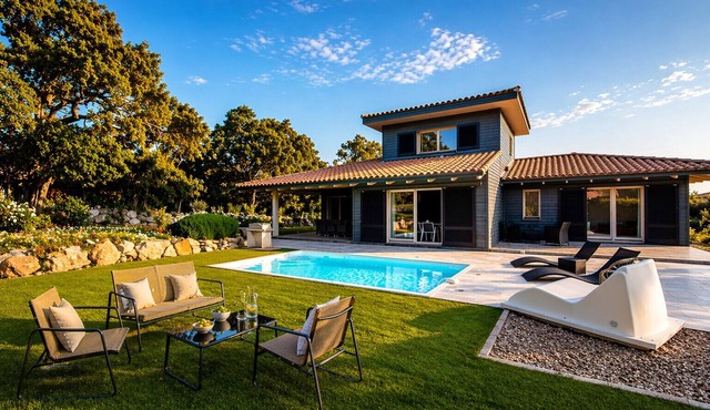 Villa with private pool close to Porto-Vecchio