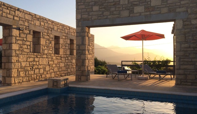 Villa Ypsilon with private pool in Réthymnon