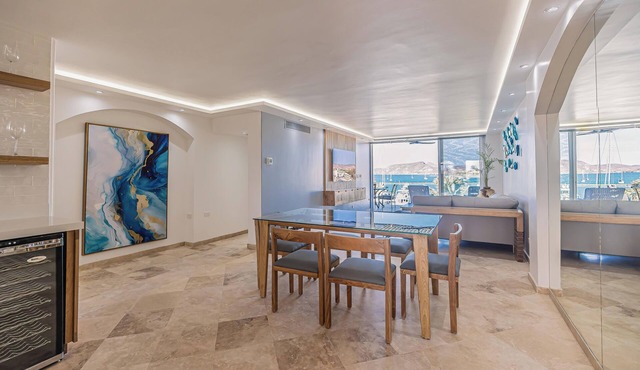 Vista Coral #361 – Marina Views, Golf & Pool
