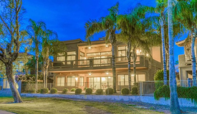 Vista del Lago A Golf Course Facing Luxury Villa with Heated Pool