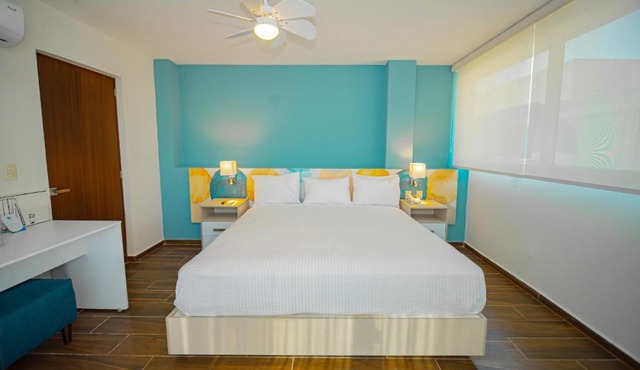 Vista Express Guadalajara Expo SureStay Collection by BW