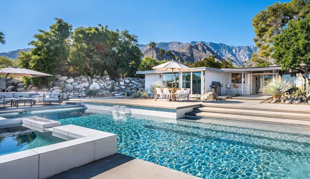 Vista Olivera - hillside home in Palm Springs