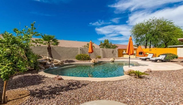 Waterfall Pool Oasis, Large Master Suite, Outdoor Fireplace