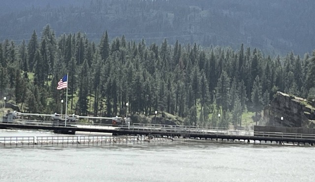 Waterfront Cabin in the center of Thompson Falls!