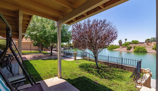 Waterfront Vacation Home Executive Rental - Short term & Multi-month options
