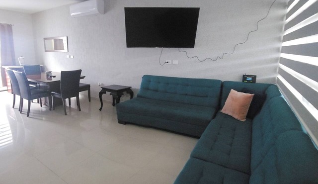 Welcome to your perfect getaway in Mazatlán! 10 minutes from the beaches.