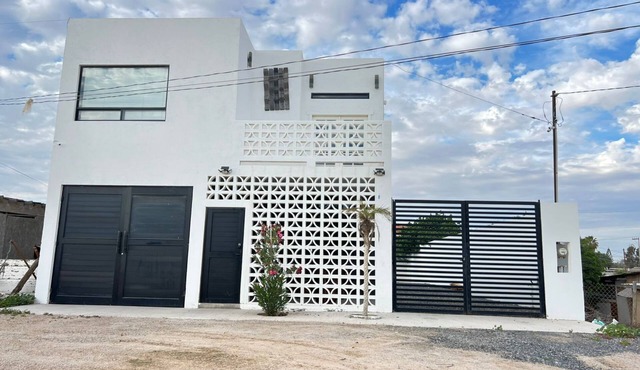 Welcoming 3-bedroom house with AC and pool in Puerto Penasco