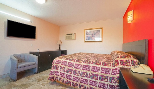 Weslaco TX|King Bed Smoking