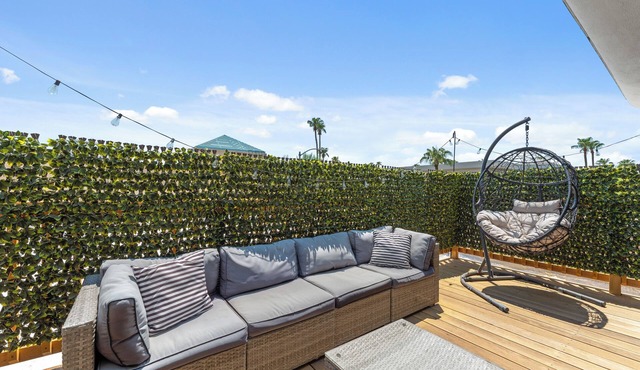 Windfield Condo in the Entertainment District
