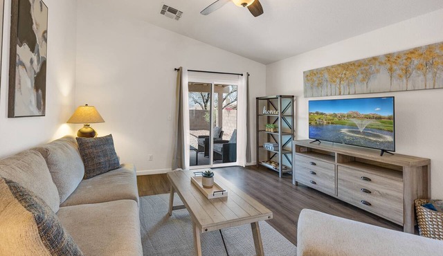 Wonderful Vacation Home - Trails, Golf & Dining