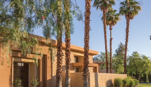 WorldMark Palm Springs - Plaza Resort and Spa