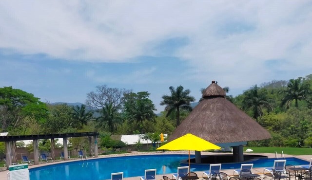 Yaxja Hotel Tamasopo