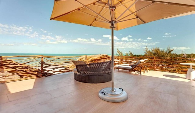 Your Home Away From Home! Onsite Pool, Close to Paseo Kuka Beach Path