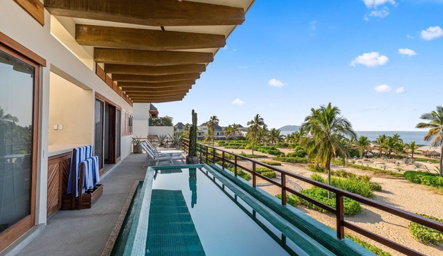 Zihuatanejo 3BR Penthouse Ocean Views + Dining