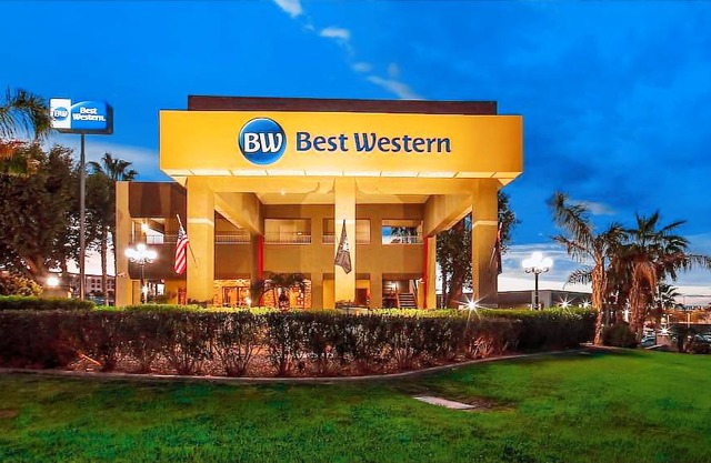 Best Western Yuma Mall Hotel & Suites