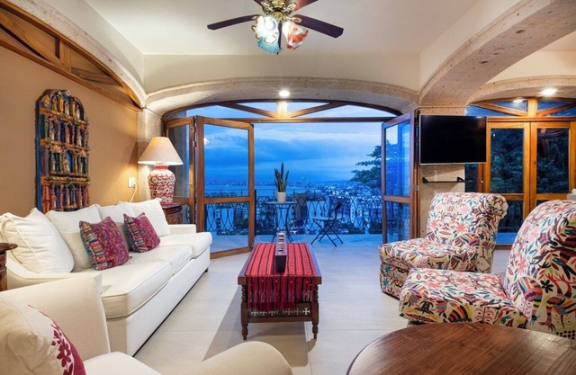 Entire Floor at Luxury Resort: Two 7TH-Floor Penthouses w/Epic Ocean Views