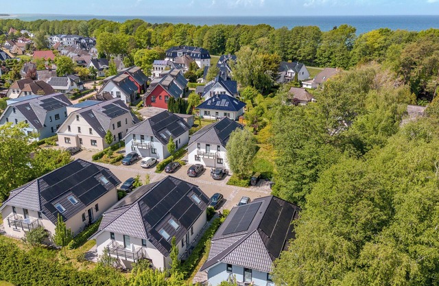 Modern accommodation close to the beach. in Zingst