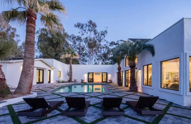 Camelback Mountain Mansion 