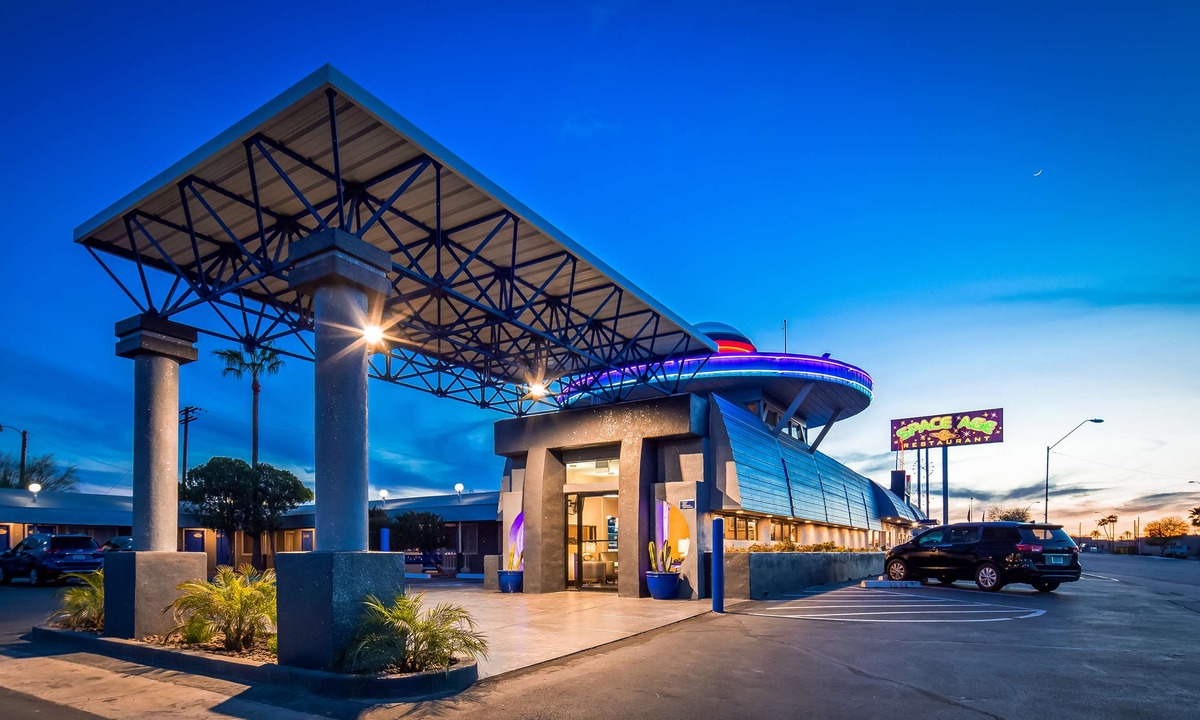 Gila Bend Hotel | Best Western Space Age Lodge