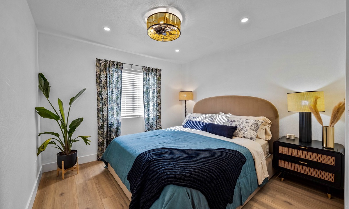 Alhambra Condo | Ultra-Modern Luxe Palm Beach–Inspired Condo | Pool |Girls Getaway