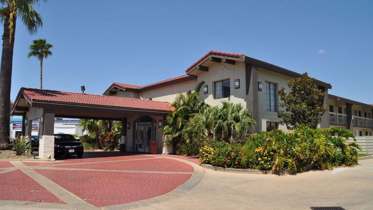 Photo of Buildings in Harlingen