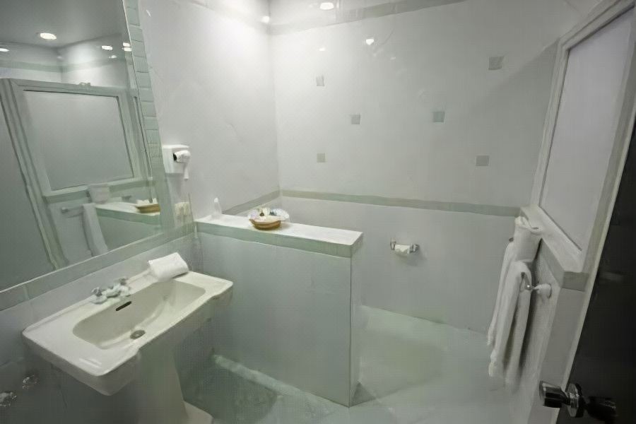 Photo of Bathroom in Leon Centro